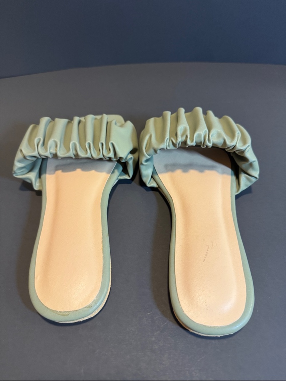 GREEN SANDALS FROM THE PHILIPPINES - Picture 7 of 7